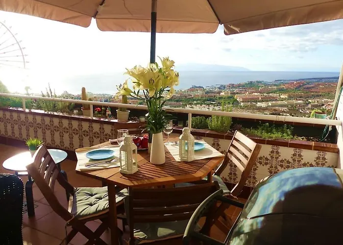 Con Piscina Climatizada Y Vistas Daire