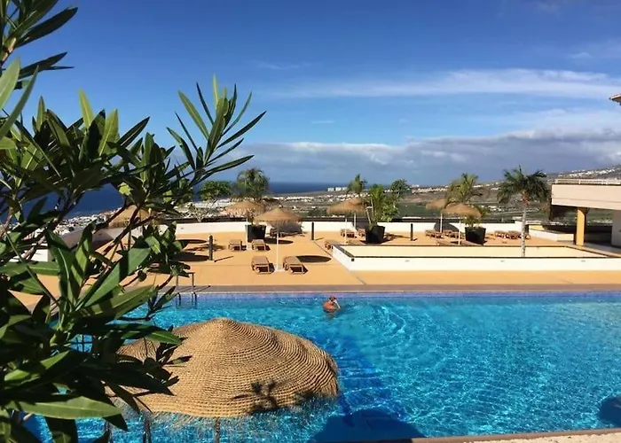 Con Piscina Climatizada Y Vistas Costa Adeje