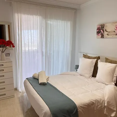Con Piscina Climatizada Y Vistas Διαμέρισμα