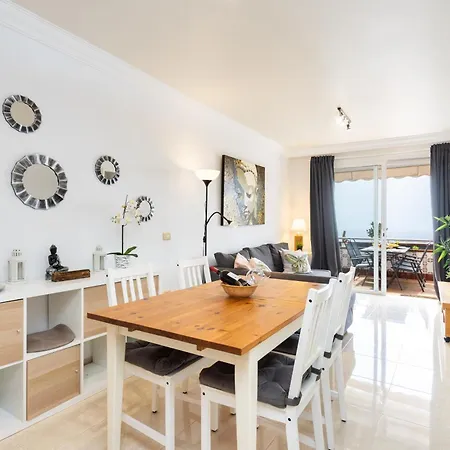 Apartamento Con Piscina Climatizada Y Vistas Costa Adeje (Tenerife)