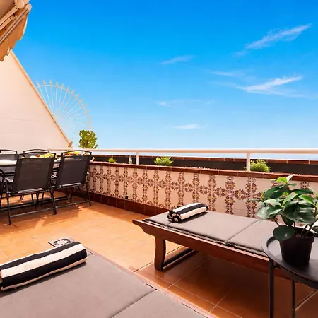 Apartamento Con Piscina Climatizada Y Vistas