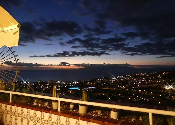 Con Piscina Climatizada Y Vistas Costa Adeje (Tenerife)